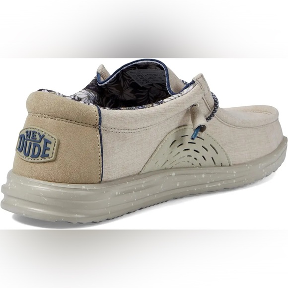 Hey Dude Shoes - Picture 3 of 9